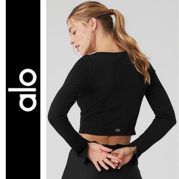 ALO Yoga Tops - NWT💕ALO Alosoft Ribbed Show Stopper Long
Sleeve Top in Black Size S